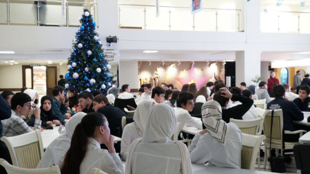 В Махачкале состоялась интеллектуальная игра «Имею право!»