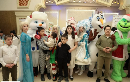 В Махачкале состоялся новогодний праздник для детей участников СВО